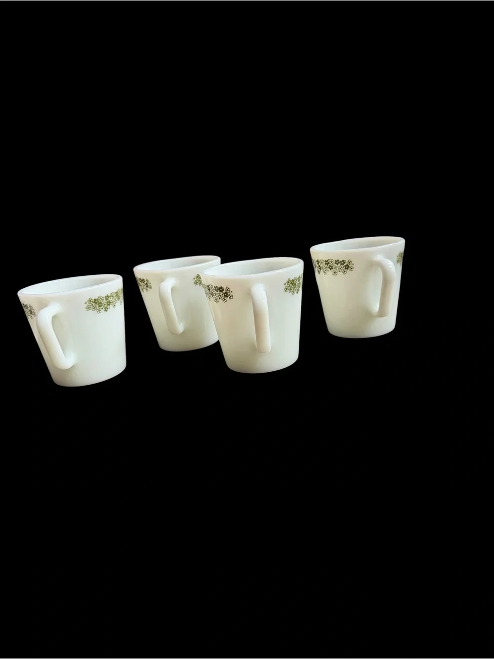 Lot of 4 1970s Pyrex “Crazy Daisy” 10oz D-Handle Milk Glass Coffee Mugs #1410